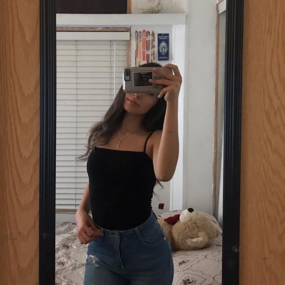 Latina Slut Natalie 18 kik: Letsjerk35 #BOTFuMFe