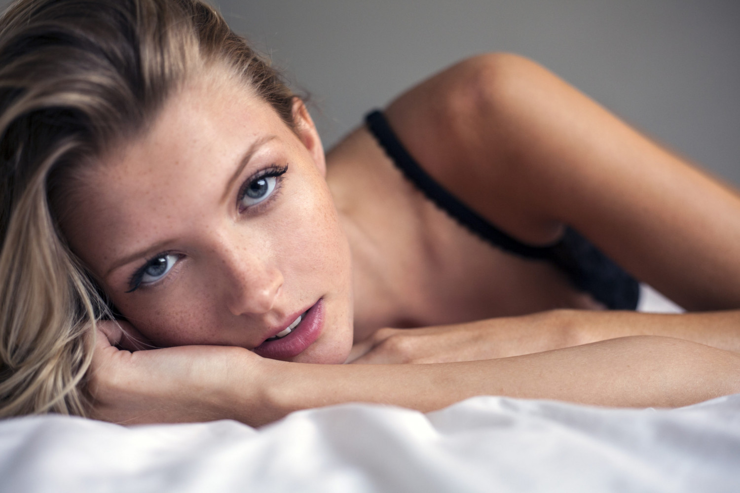 Kim Kardashian West Nude New Photo Gallery And Videos #kOILdnUI