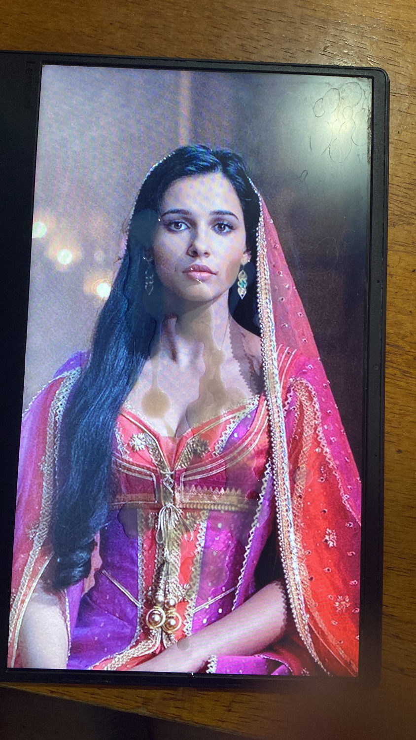 Naomi Scott 🇬🇧 Cumtribute #IBUT5dXd